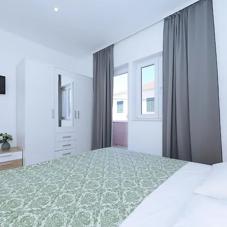 Apartament By The Sea Tkon, Pasman - 8414